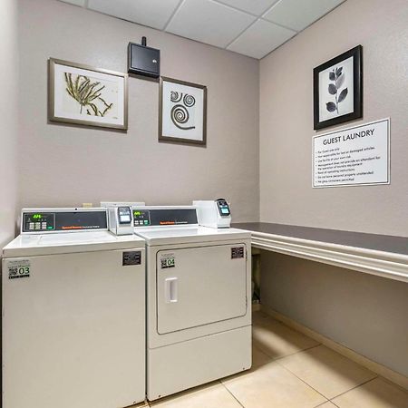 Country Inn & Suites By Radisson, Tampa Airport North, Fl West Chase Eksteriør billede