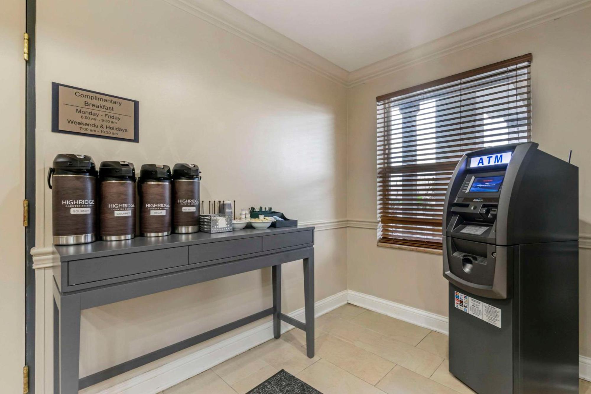 Country Inn & Suites By Radisson, Tampa Airport North, Fl West Chase Eksteriør billede