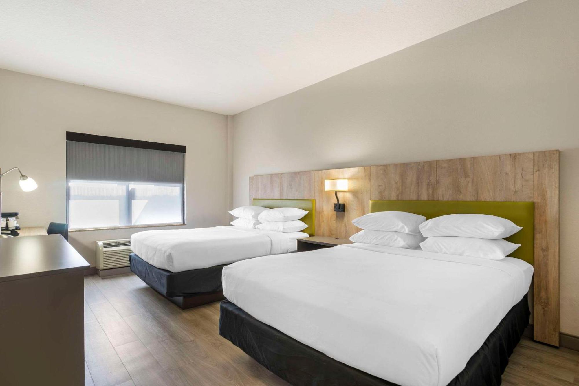 Country Inn & Suites By Radisson, Tampa Airport North, Fl West Chase Eksteriør billede