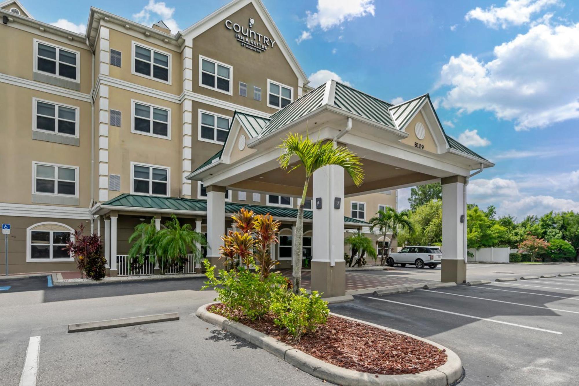 Country Inn & Suites By Radisson, Tampa Airport North, Fl West Chase Eksteriør billede