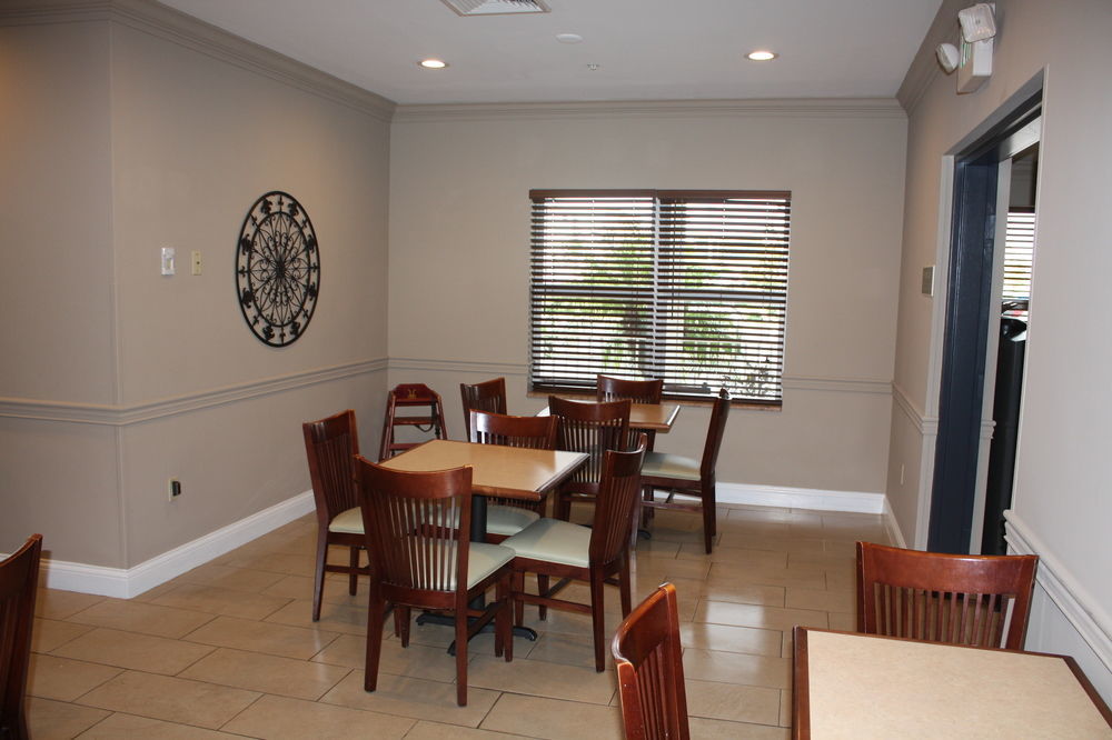Country Inn & Suites By Radisson, Tampa Airport North, Fl West Chase Eksteriør billede