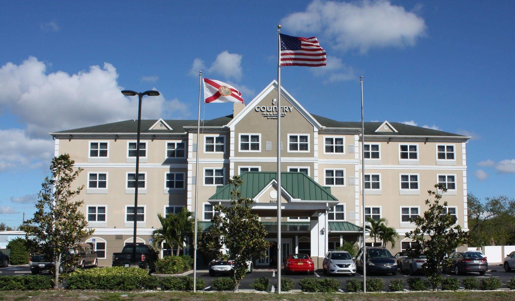 Country Inn & Suites By Radisson, Tampa Airport North, Fl West Chase Eksteriør billede